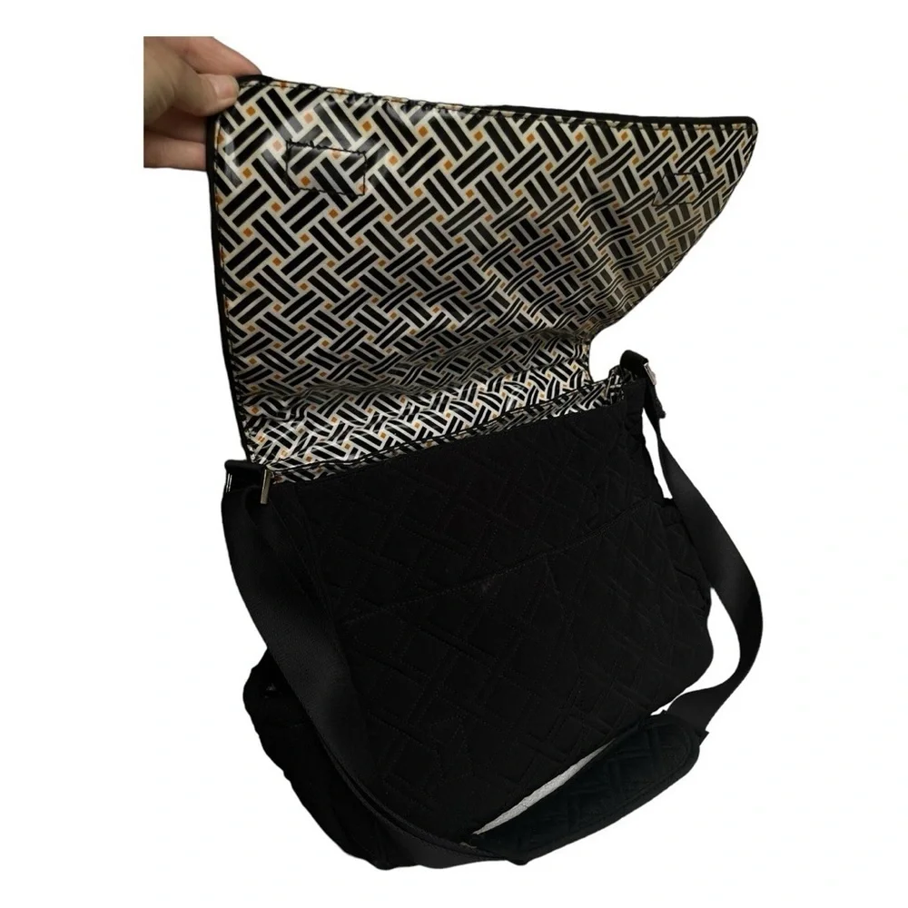 VERA BRADLEY MESSENGER BABY BAG IN QUILTED CLASSIC BLACK G5